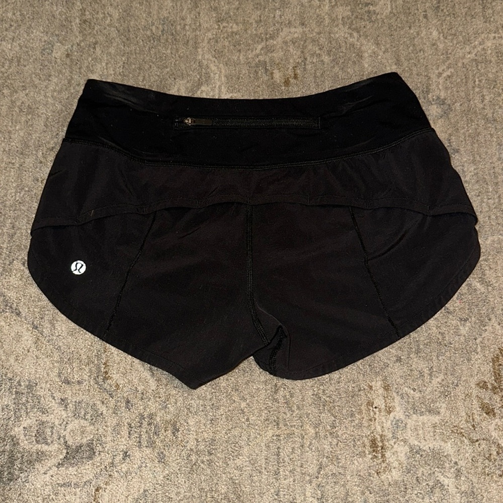Lululemon Speed Up shorts
